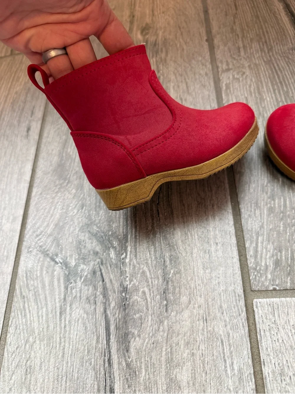 Kids Red Winter Boots with Faux Fur Lining size 6